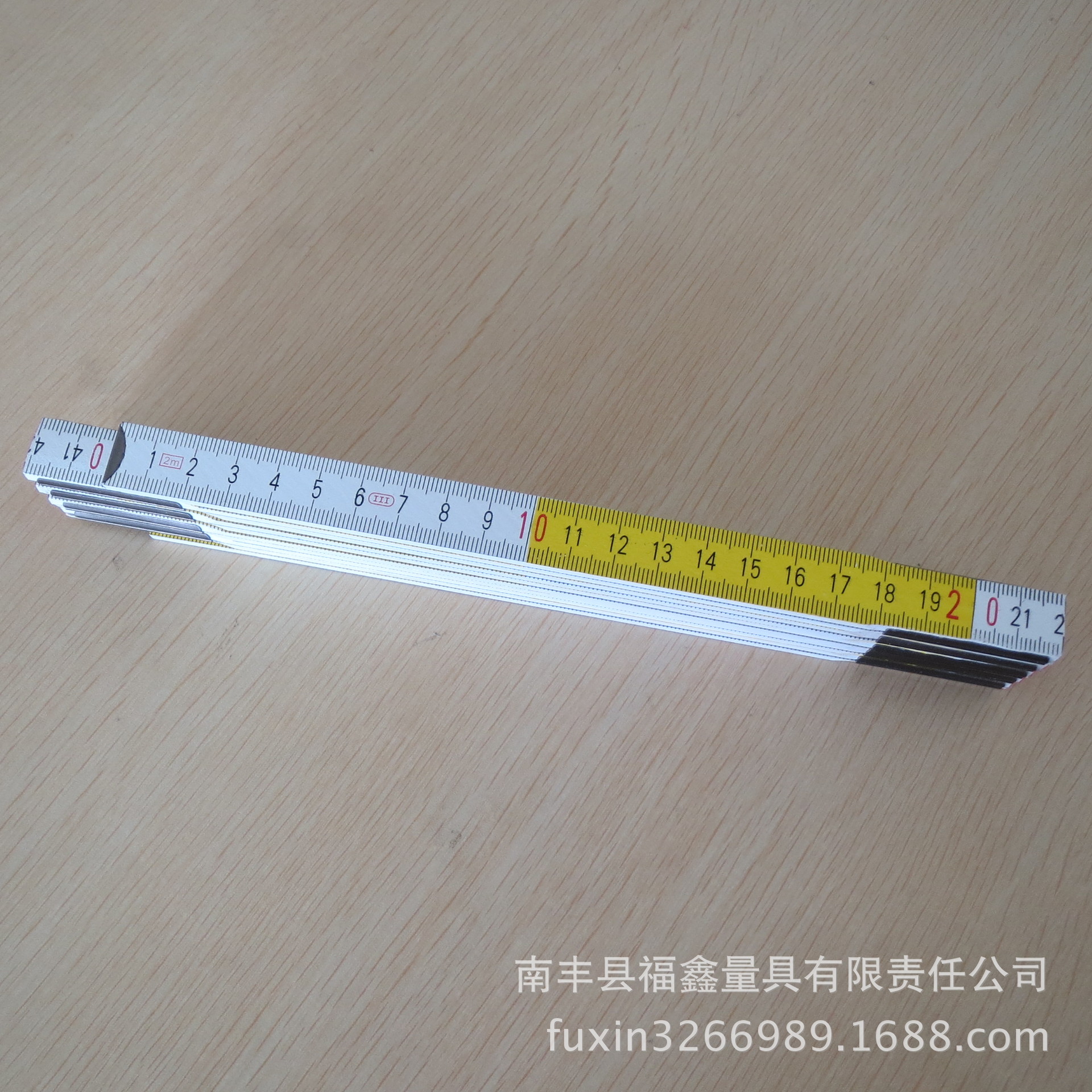 Wood  folding ruler2米10折 欧洲榉木 套色 测量工具 木折尺