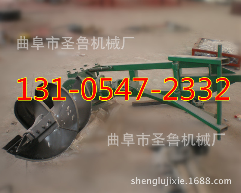 拖拉機(jī)打坑機(jī)