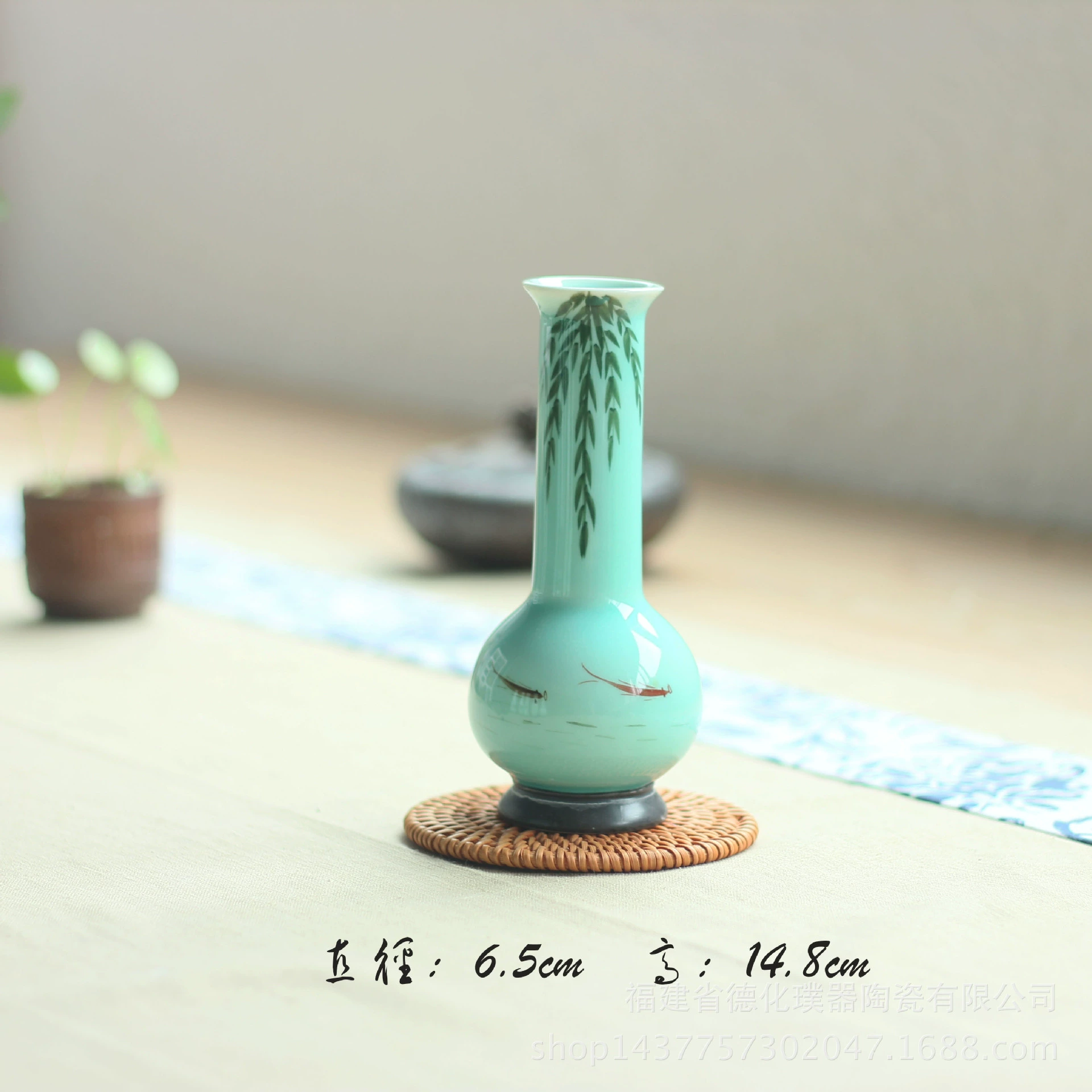 Exquisite hand -painted lotus ceramics plugs creative home handmade vase decoration hydroponic celadon office ornaments