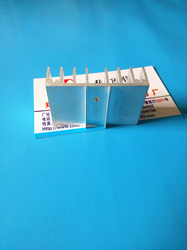 电子散热片 功放管散热器 郑州电子散热器 散热片 铝型材