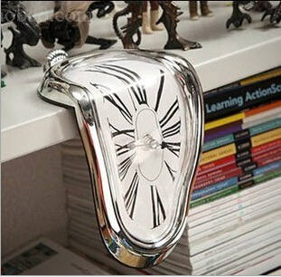 Творческий пьедестал Twist Bell таяние время Часы угловые часы римские цифры колокол угловая ретро деформировать время и пространство колокол