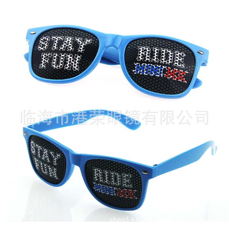 Plastic classic multicoloured sunglasses