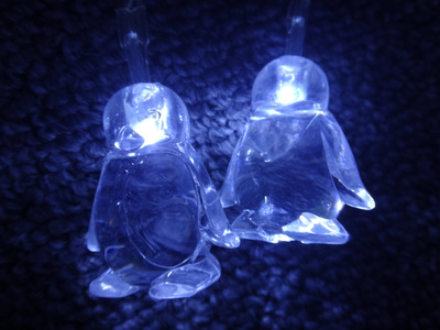 20 Light 2.2M white light 2AA penguin modelling Shelf Commodity supply LED Battery Lamp string Battery Box LED Lamp string