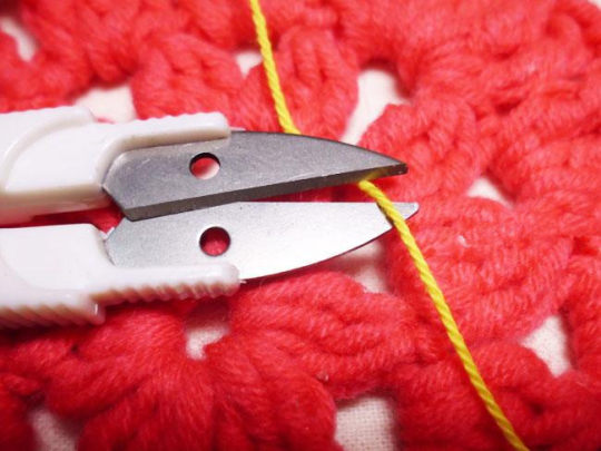 Color Transparent Scissors with Lid Scissors Spring Shears Yarn Shears