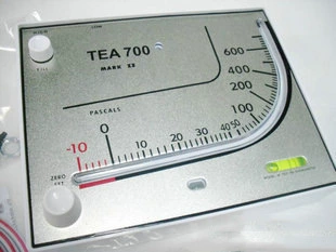 Производитель продает манометр с косой трубкой красного масла, манометр, дифференциальный манометр микродавления, гидравлический тип поставляется с красным маслом-10-700PA.