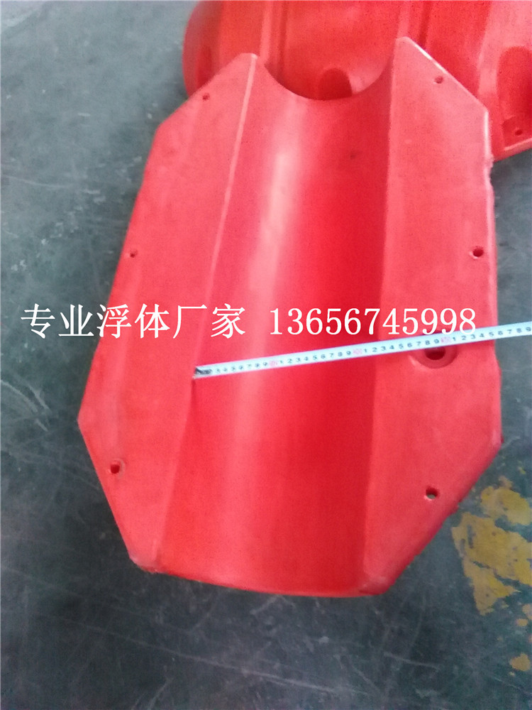 厂家供应 规格齐全抽砂管道浮体 聚乙烯外壳夹管浮筒