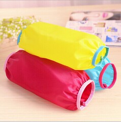 Crisp Oxford fabric sleeve covers with added thickness, anti-stain and waterproof, suitable for household and office, available in short and long styles, washable.