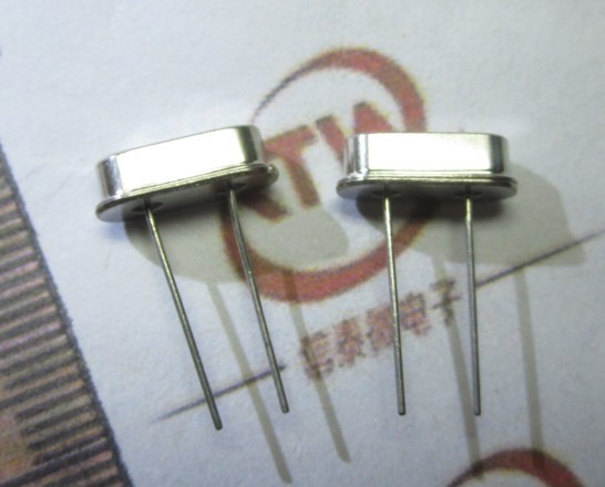 4.096M HC-49S 直插无源晶振 4.096MHz 晶体 原装全新