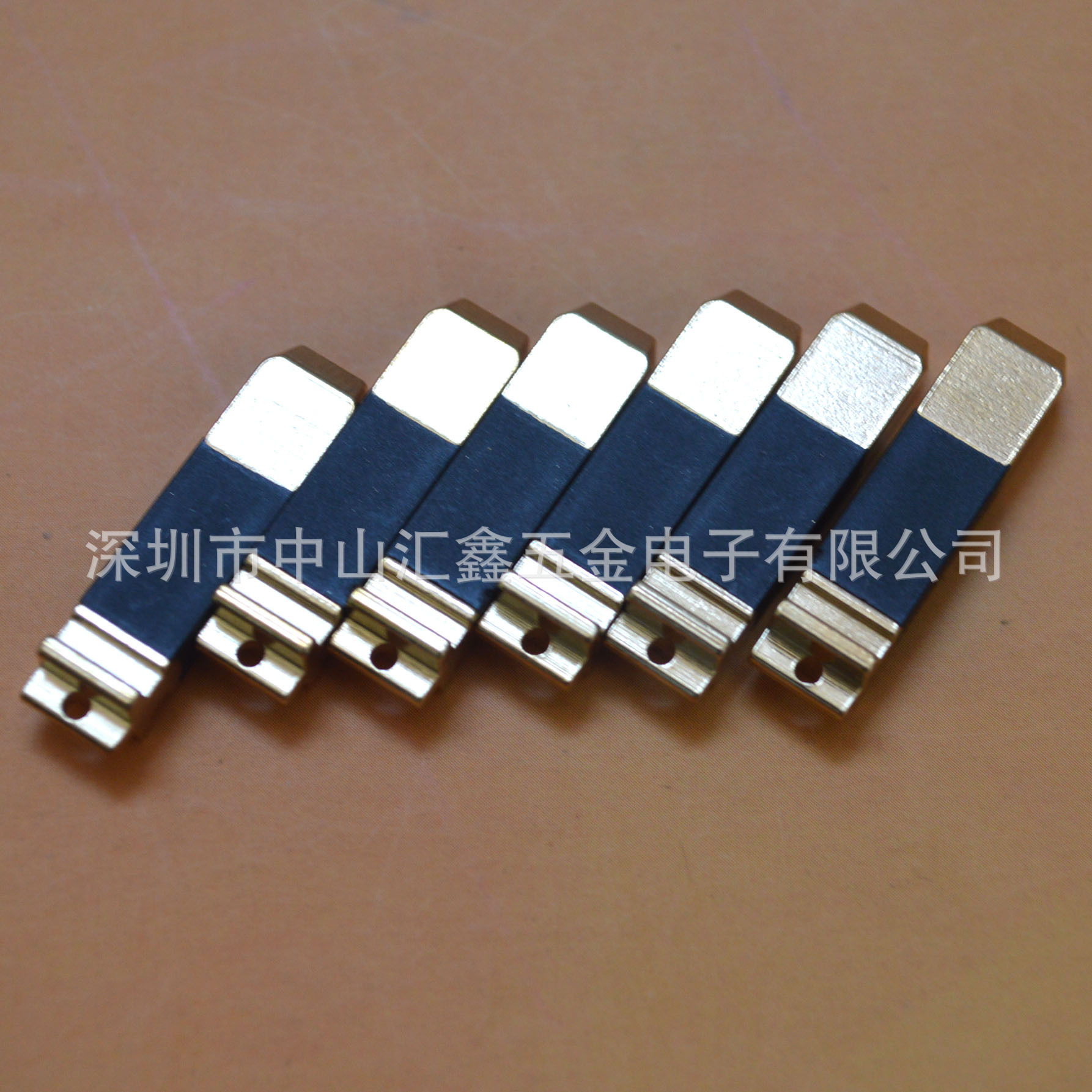 厂家直销英式插头 英规插脚 BS UK插头 胶料环保防火 可来样制作