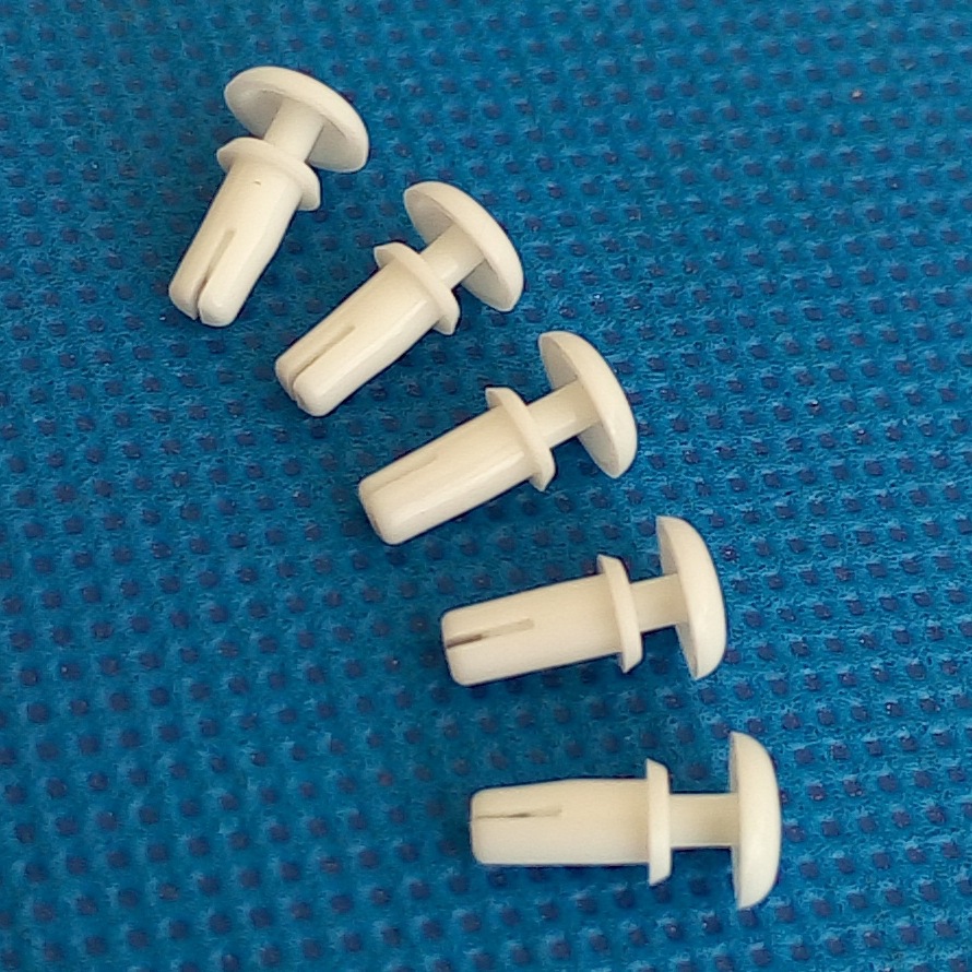 东莞特价批发 白色尼龙铆钉R3065 抽芯铆钉 塑胶卡扣