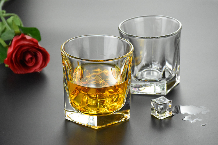 利比燕饮加冰烈酒杯 18