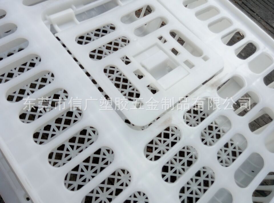 厂家直销批发 养鸡繁殖户全新料塑胶鸡笼 方便运输塑料鸡笼