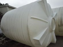海南塑胶水塔10吨15吨20吨储水罐耐酸碱储存罐厂家供应商