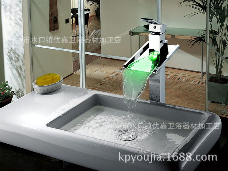 Kaiping Youjia bathroom basin waterfall LED water outlet temperature control faucet single hole counter basin faucet 3376A