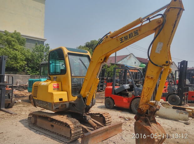 供应玉柴35挖掘机，玉柴35挖掘机价格