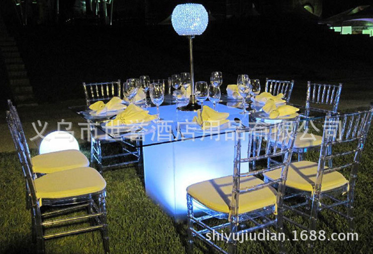 2570950524_1568741225