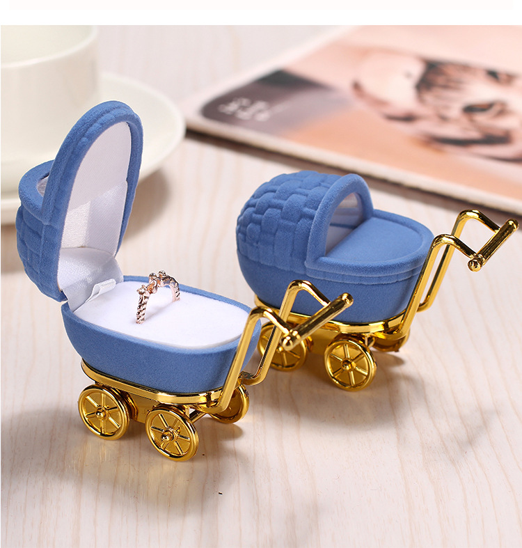 Cute Novelty Baby Carriage Flannel Jewelry Boxes display picture 1