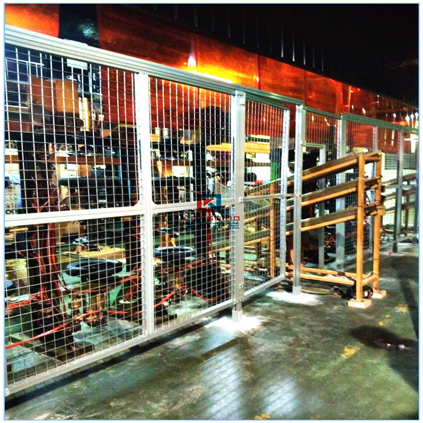 张家港厂区铝合金型材护栏网 车间铝合金隔离网 龙桥专业订制