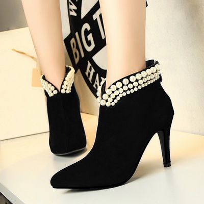 965 the European and American wind fashionable elegant banquet v-neck pearl female boots with high heels