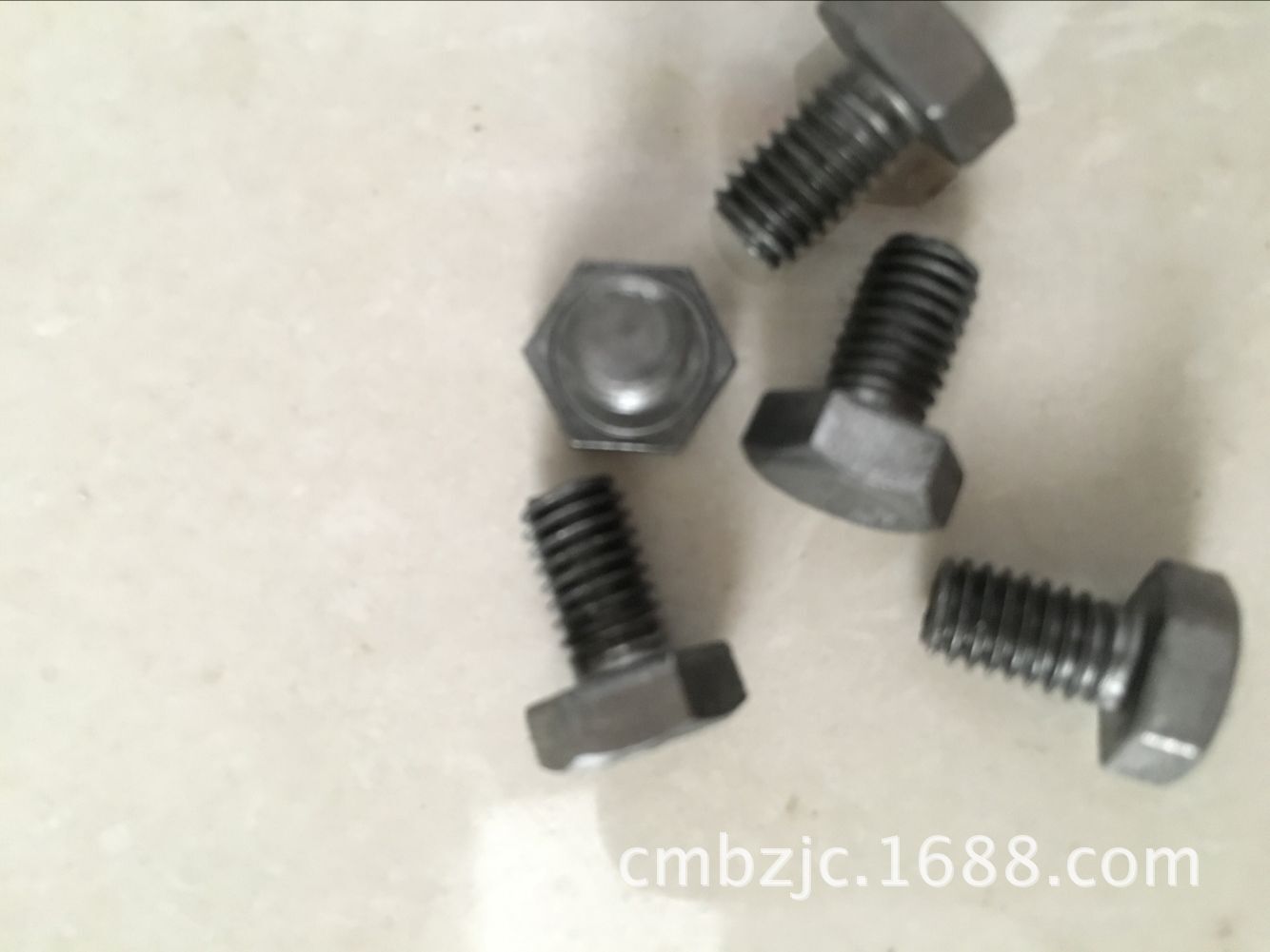 厂家直销镀锌国标六角头螺丝本色螺栓普通螺丝新标螺丝高强度螺丝