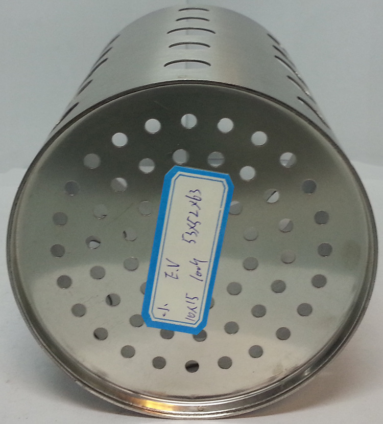 Factory direct sales of stainless steel surface brushed chopstick buckets, fast food restaurant chopstick cages, household round perforated chopstick buckets detail image 7