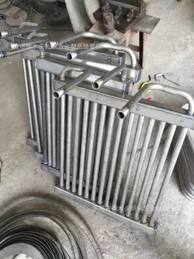 新永钛五金供应各种用途的钛冷却管及各类钛制品13712856565