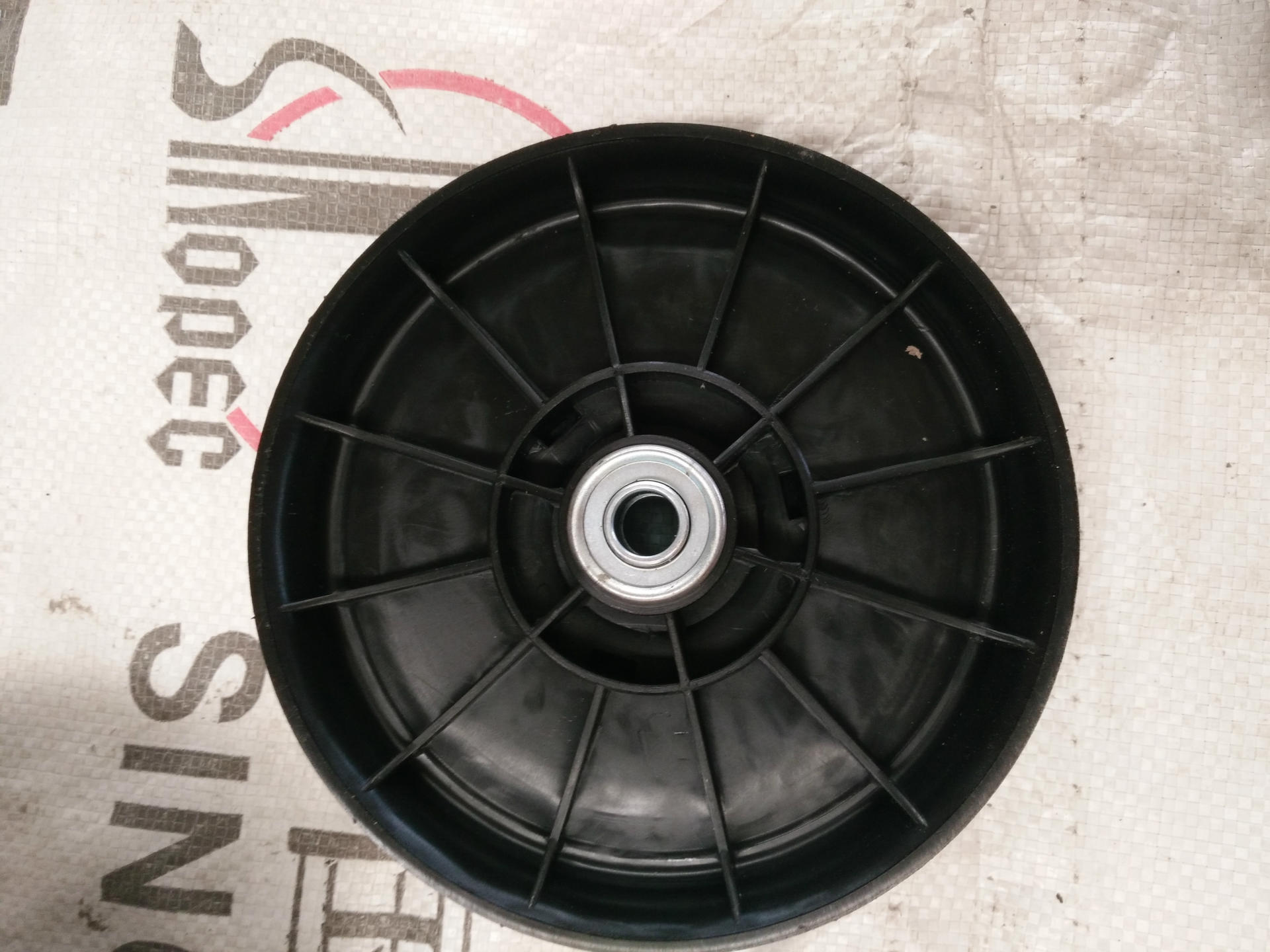 割草机清洗机用塑料轮子 6x1.5   免充气，塑料 环保 欧美产品