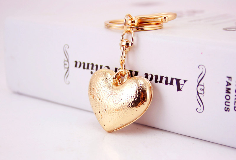 35g Weight Alloy, Metal Material Heart Pattern Unisex Gender Pink, Purple, Red, Blue, Peach Color Creative Cute Diamond Hollow Peach Heart Car Keychain Couple Key Chain Love Metal Pendant 19
