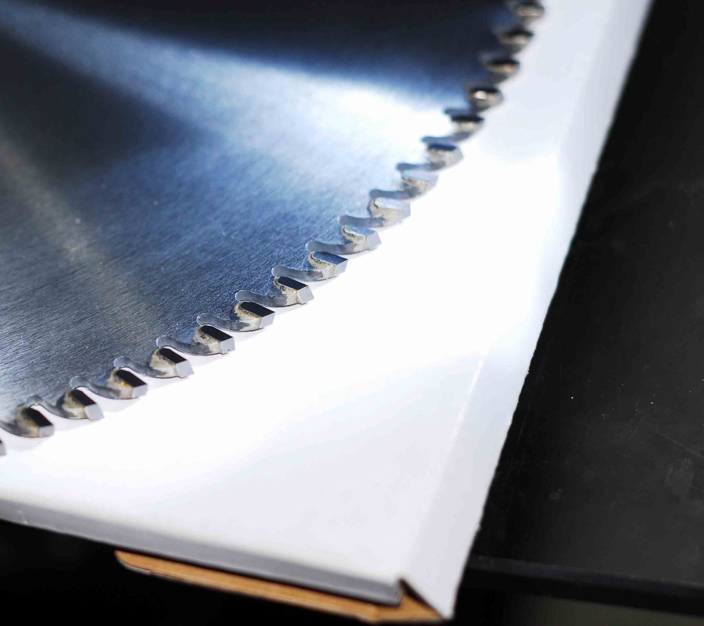 �þ�Ƭ�������о����Ľ��ں�Դ��Ƭ   �ǿ�����Ƭ��ӭѡ��