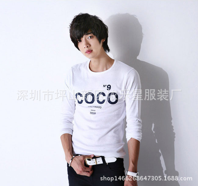 2408776028_788374679