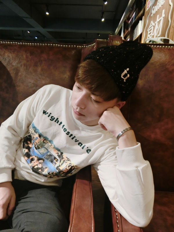 批发采购帽子-新款刺绣字母U针织尖尖毛线帽秋