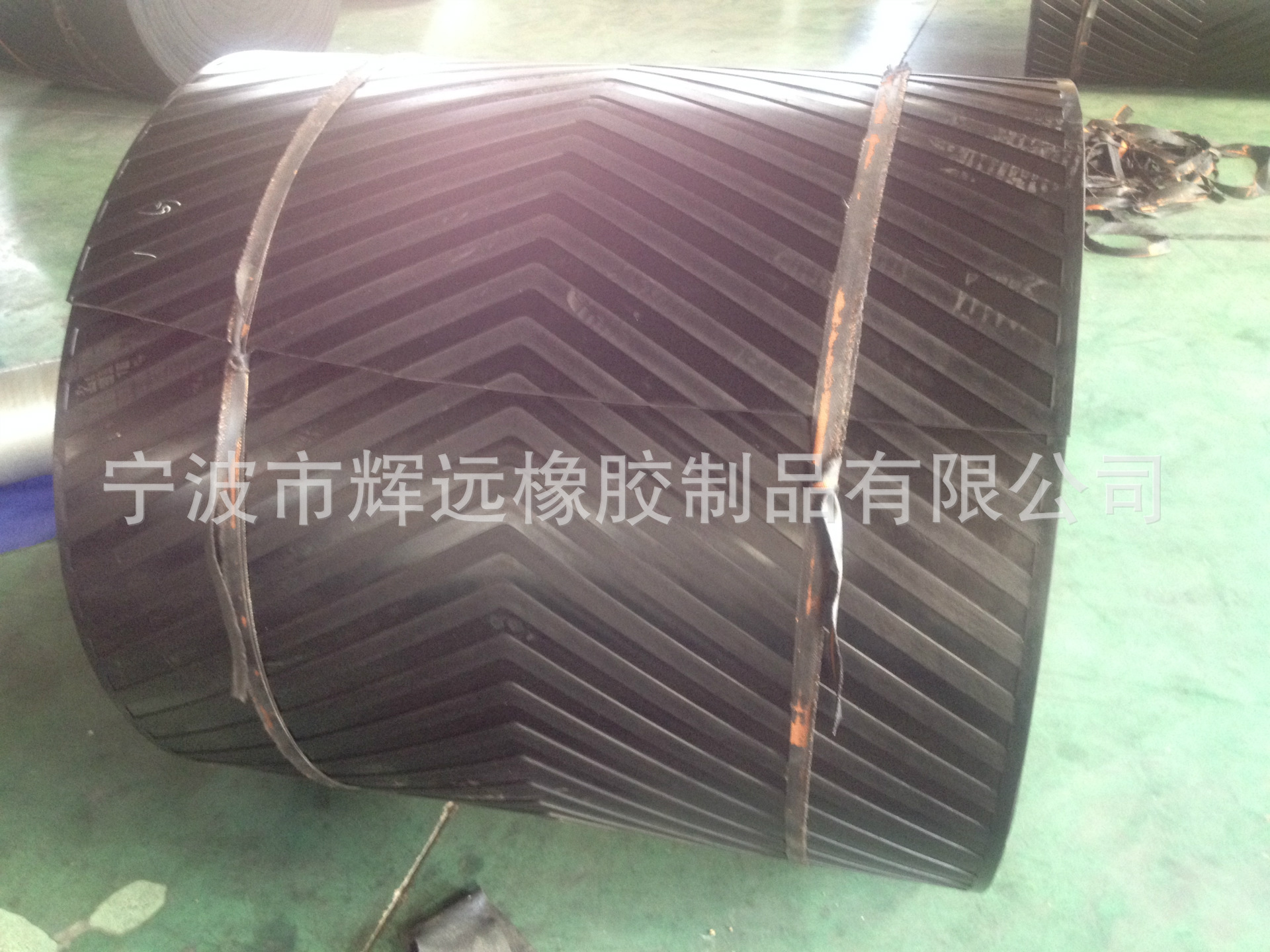 凹字型花纹皮带 防止物料撒漏 适合带倾角输送