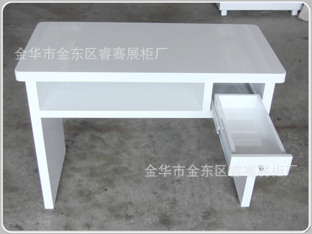 qaz7921234-img600x462-12123775