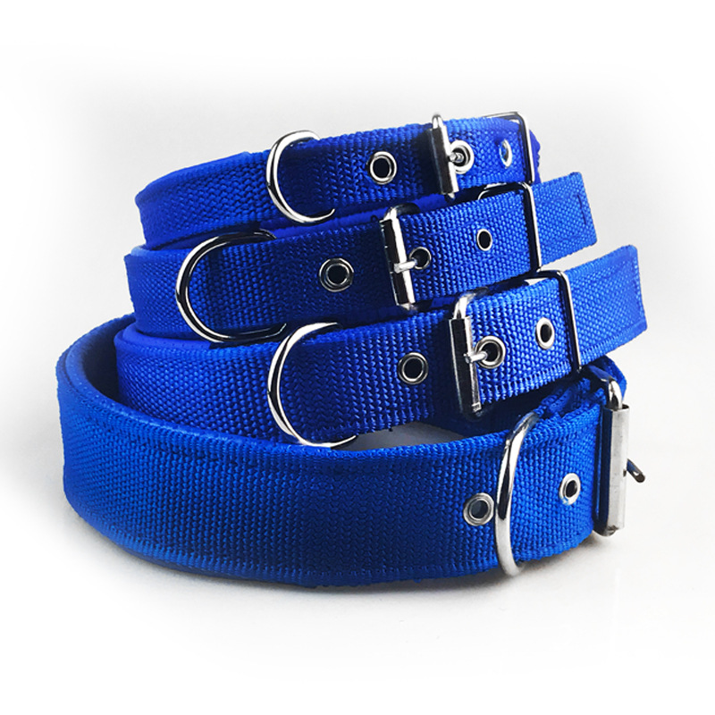 Collar de espuma para perros collar de tracción ajustable hebilla de metal collar de cuero blando collar de mascota al por mayor