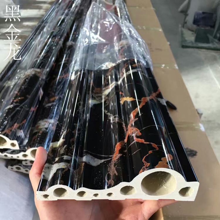 черный Золотой дракон