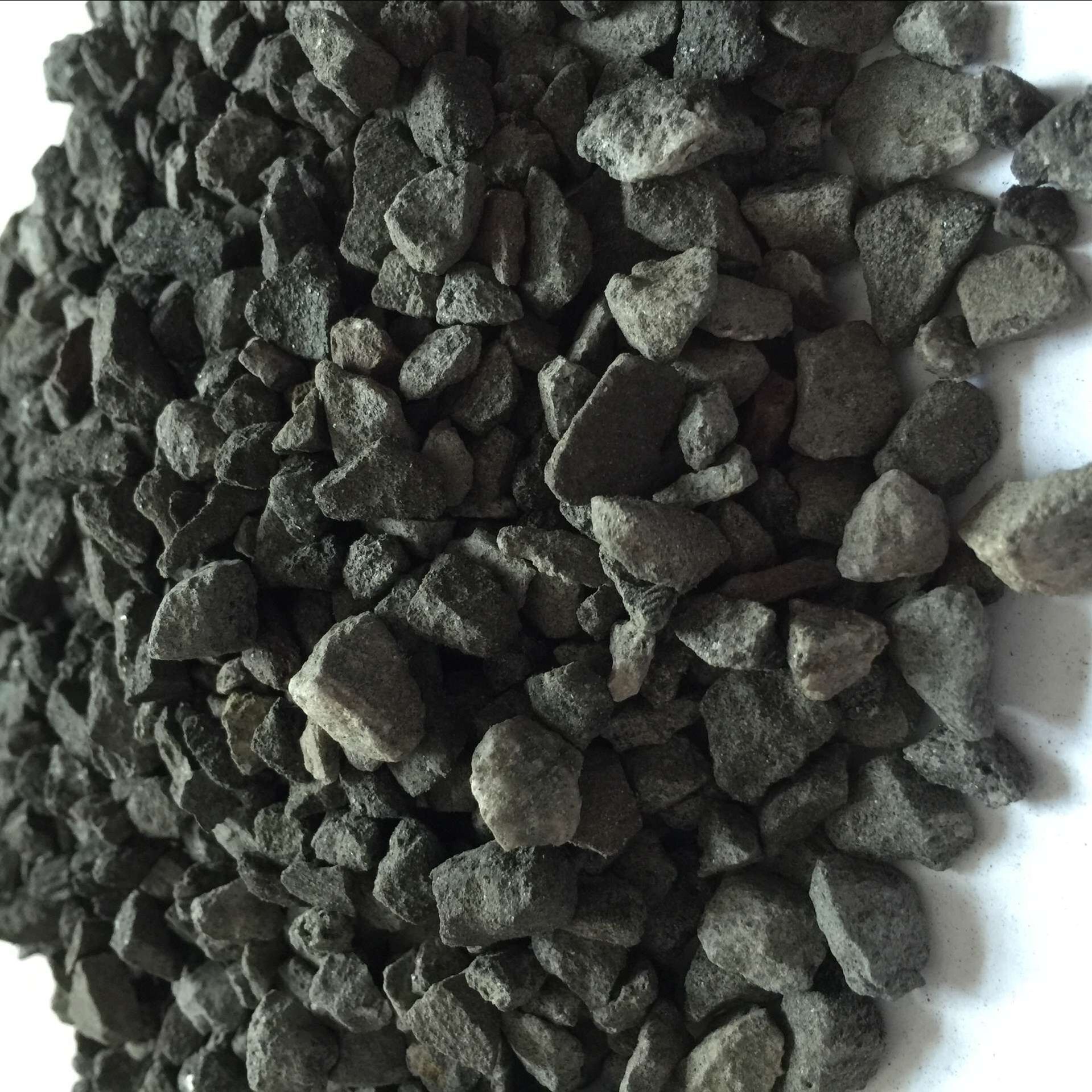 供应重质矿石滤料 大密度水处理滤料  磁铁矿 堆积比重偏大