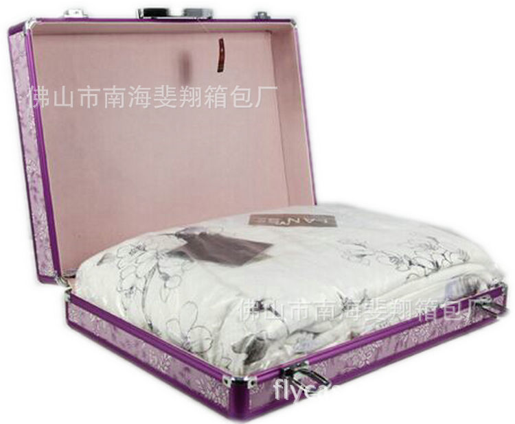 供应各类铝合金包装箱，礼品箱，床上用品箱，高档礼品展示箱