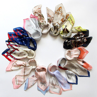 ���＾�����bС�z���ս�����^�������IС����Ů���l