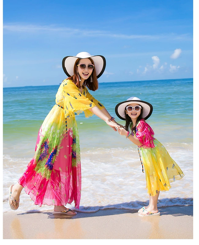 Bên bờ biển kỳ nghỉ ăn mặc mẹ và con gái váy bãi biển váy cha mẹ và con mặc cộng với phân bón XL bohemian dress với sleeves áo đồng phục gia đình