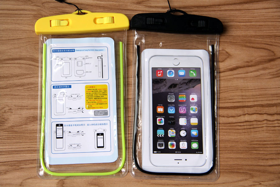 Luminous Mobile Phone Waterproof Bag Swimming Mobile Phone Waterproof Case display picture 2