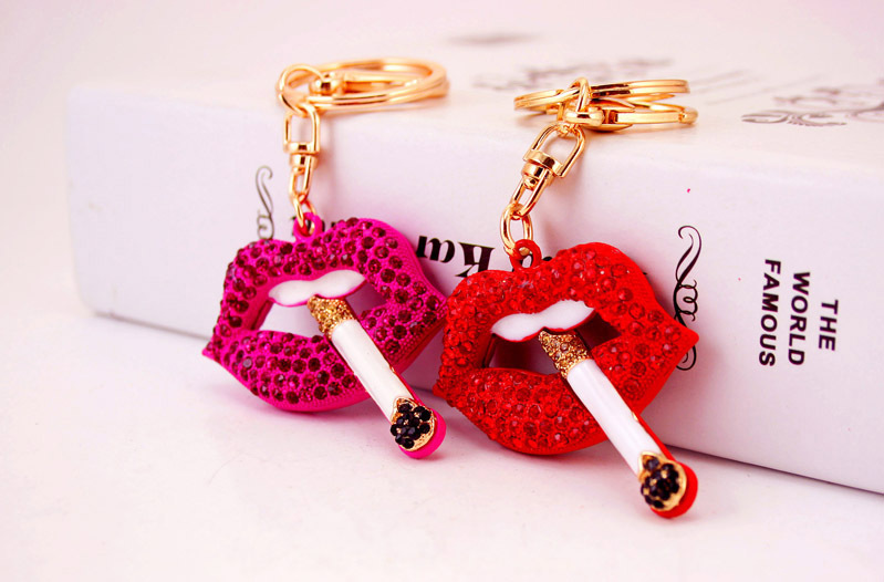 45g Weight Alloy, Metal Material Lips Pattern Unisex Gender Rose Red, Red Color Craft Small Gift Cigarette Red Lip Ladies Metal Pendant Mouth Keychain 1