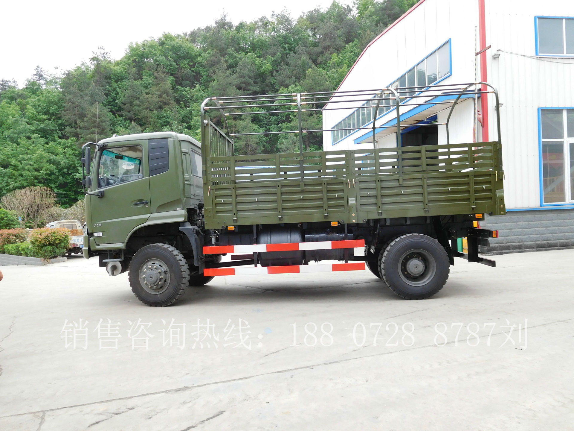 ���������¿��4X4����˹����ɳĮԽҰͨ�ڳ� EQ2166