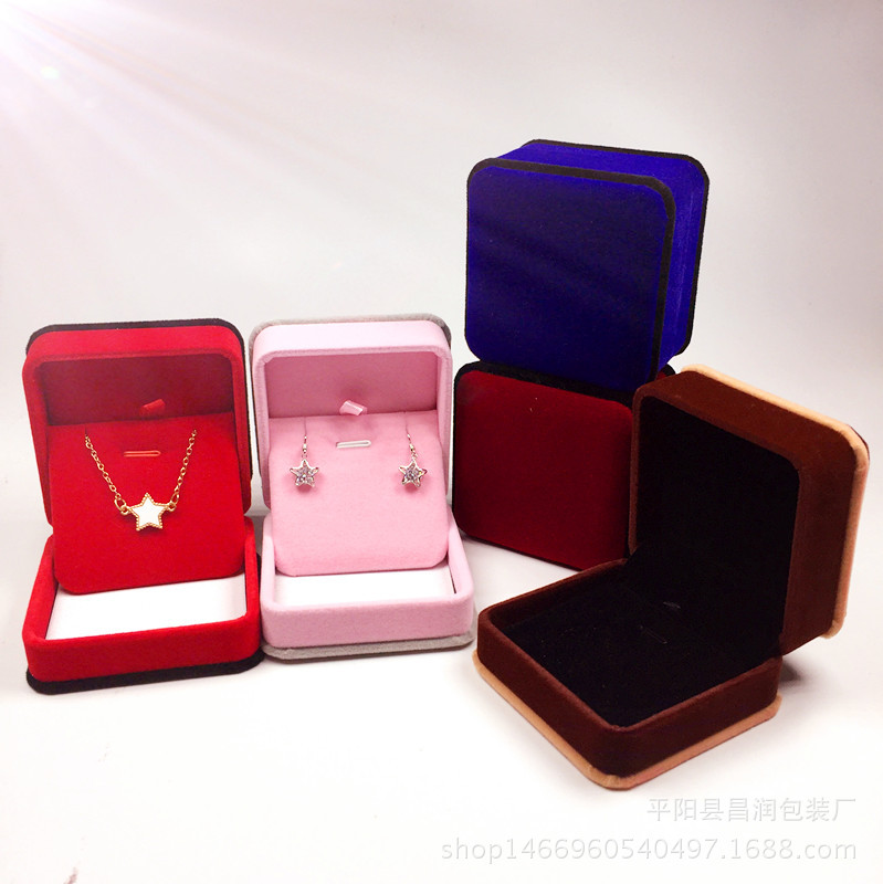热销2018新款绒布双层小吊坠盒玉饰盒正方形盒礼品盒珠宝首饰盒