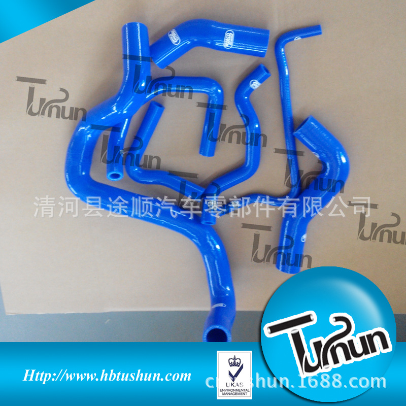 工厂生产大众高尔夫汽车改装用蓝色硅胶管