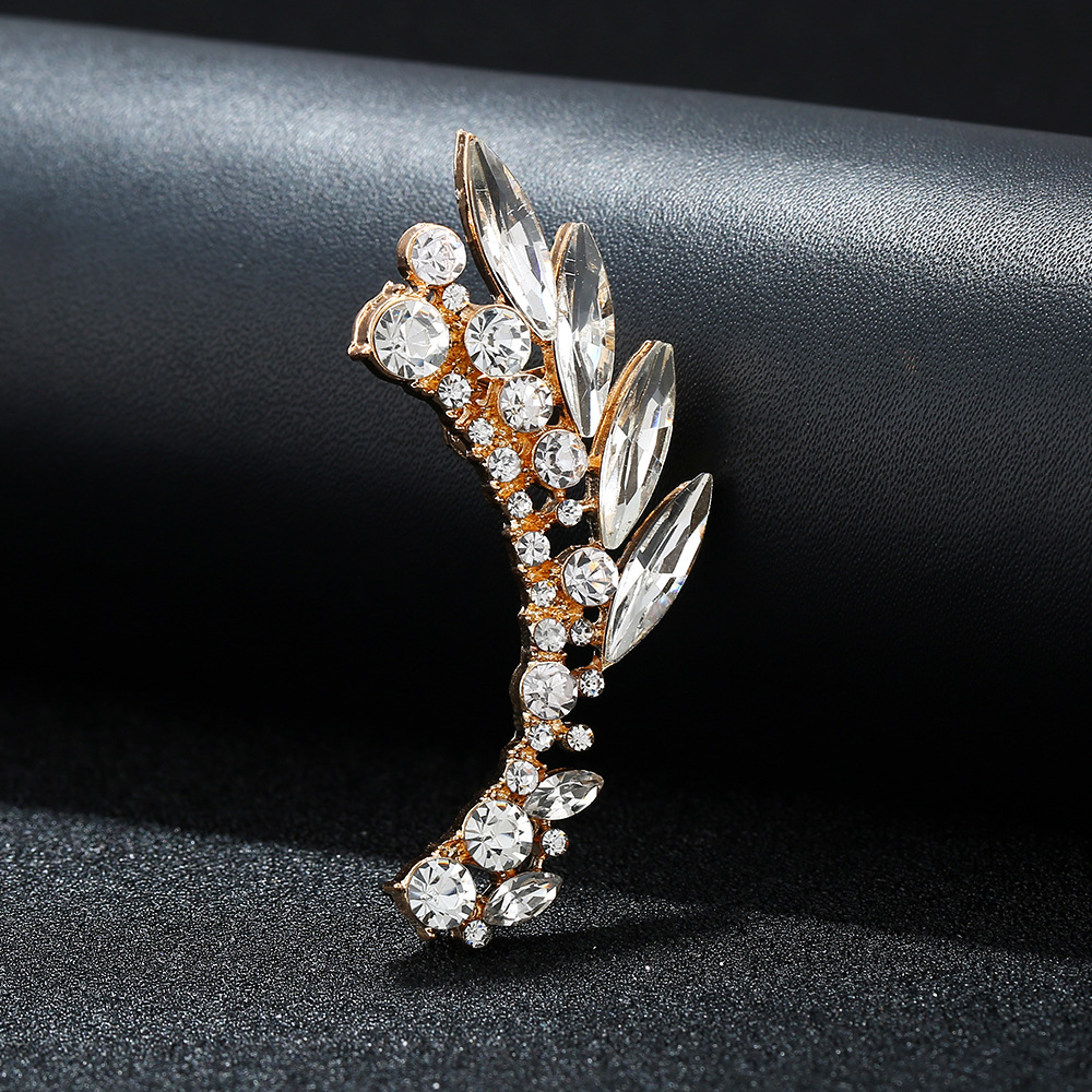 Punk Hollow Alloy Diamond Ear Bone Clip display picture 9