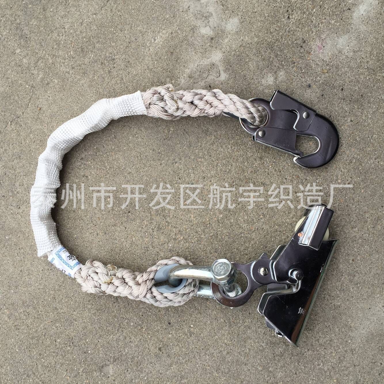 厂家生产自锁器,钢丝绳批发,防坠器等锁具产品自锁防坠