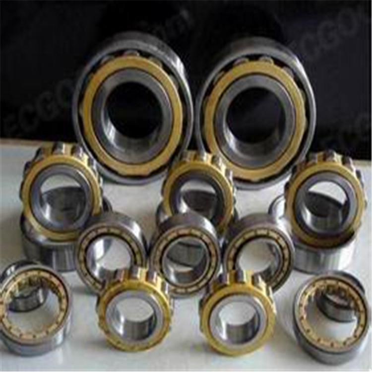 SKF调心滚子轴承24028CC/W33轴承