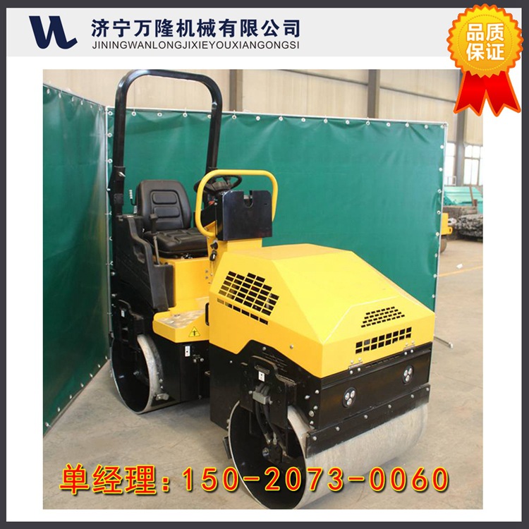 2噸座駕式壓路機 (7)