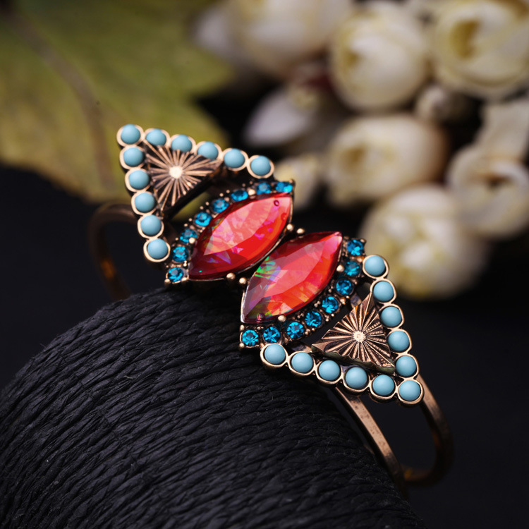 Fashion Jewelry Wholesale Vintage Diamond Flower Wild Women's Bangle display picture 10