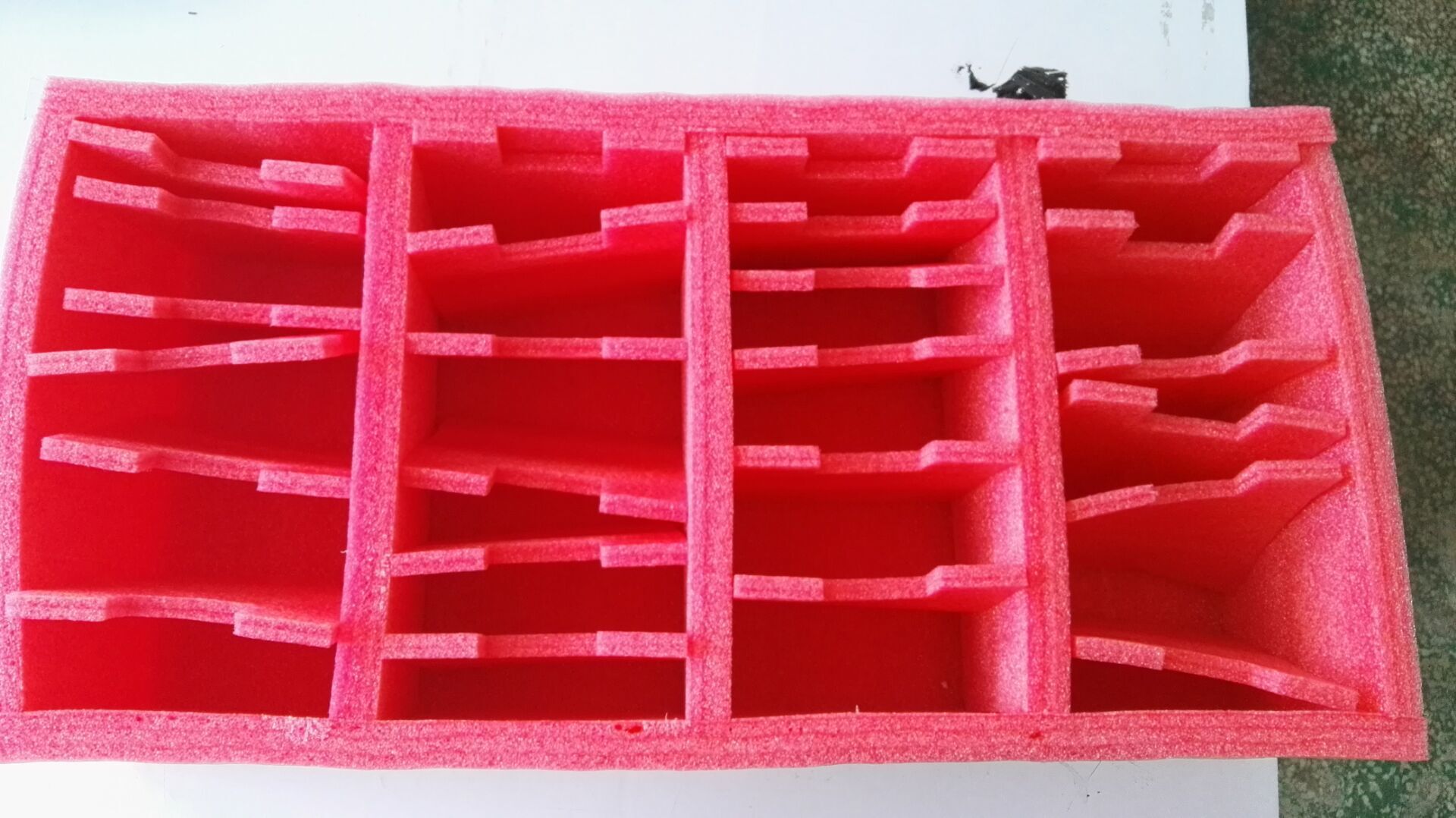 工厂直销珍珠棉定制珍珠棉盒珍珠棉内衬红色防静电珍珠棉量身定制